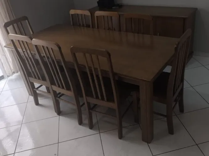 Mesa 8 Lugares + Aparador Madeira Novíssima,Sem Riscos , Sem Arranhão, Estado de Novo