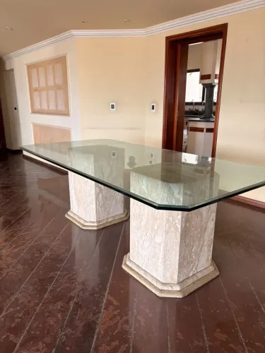 MESA DE JANTAR DE VIDRO
