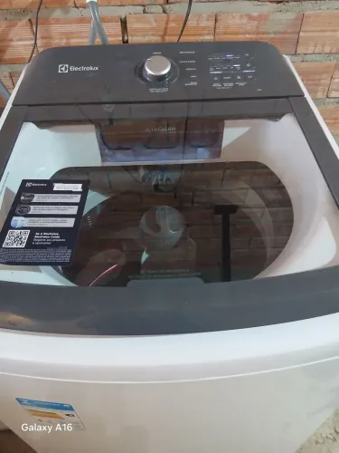 Máquina de lavar Electrolux 18 kilos