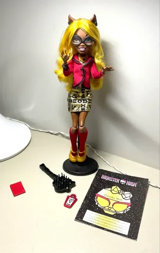 Monster High Clawdia Wolf Sem Avarias Faltando Caneta e Suporte 