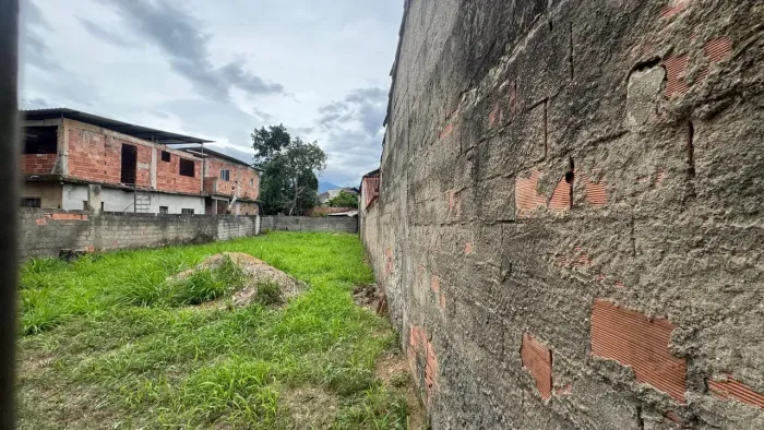Terreno no bairro Parque Fleixal em Guapimirim RJ