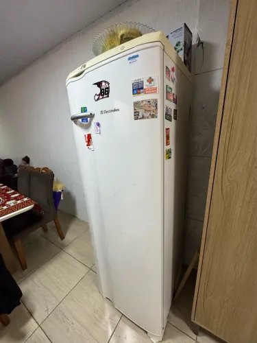 Geladeira em ótimo estado a venda