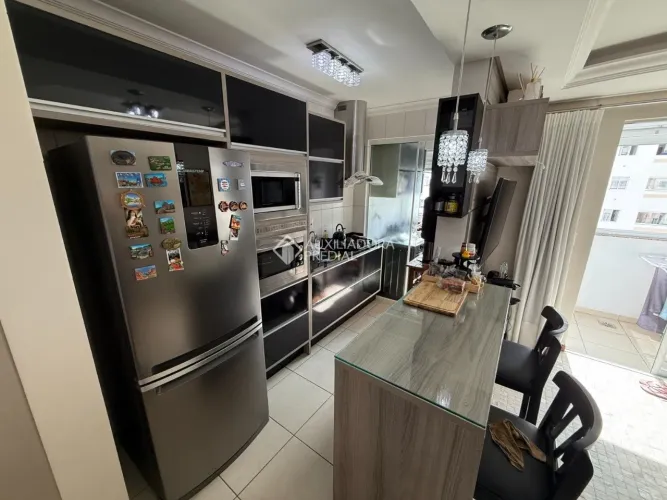 Apartamento com 1 dormitório mobiliado na Fazenda Santo Antonio, São José