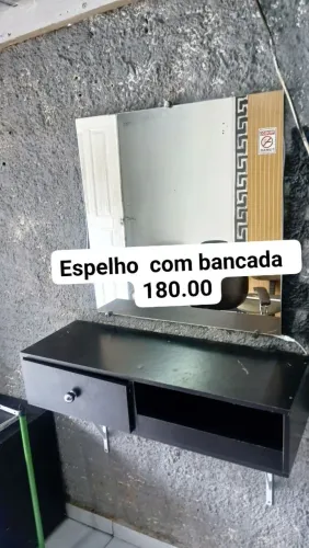 Bancada com espelho