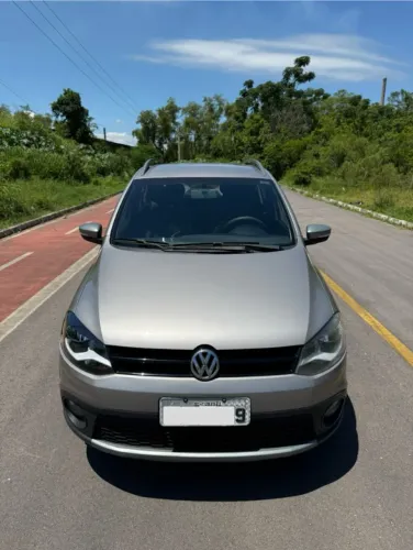 Volkswagen Crossfox 1.6 MI Total Flex 8V 5P 2012