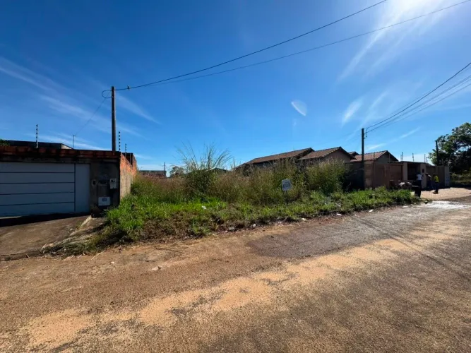 Vendo lote de 520m2 no setor jardim dos Ypes em Porto Nacional-TO