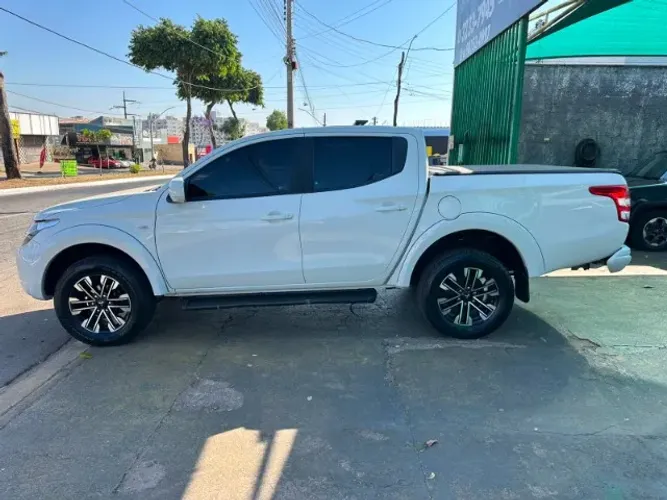 Mitsubishi L200 Triton Sport GLS 2.4 CD Diesel Aut. 2022