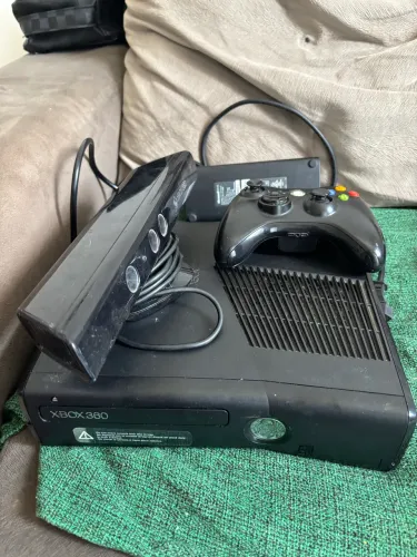 XBOX 360 MAIS DE 15 jogos na memória 