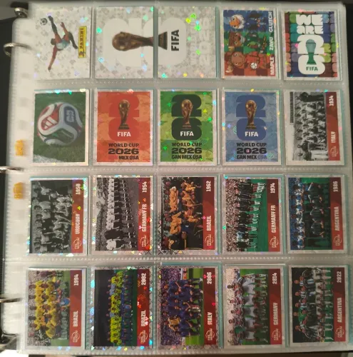 Kit completo com todas figurinhas na pasta + álbum capa dura + 2 Gold crumple+ 2 