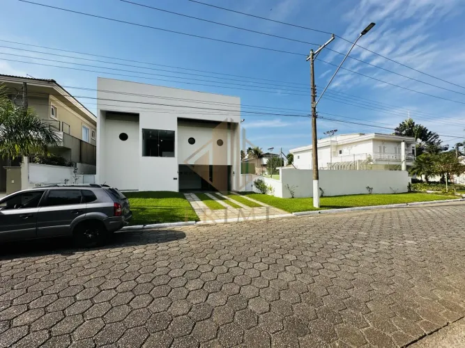 Casa em Condomínio para Venda em Guarujá, Jardim Acapulco, 5 dormitórios, 4 suítes, 5 banh