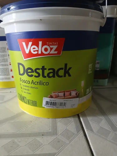 Duas tintas branco gelo