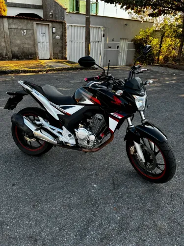 Honda Twister 2016