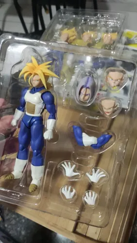 Trunks ssj Sh figuarts Bandai (LEIA O ANÚNCIO)