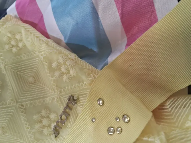 2 vestido  Momi tam 6 infantil 