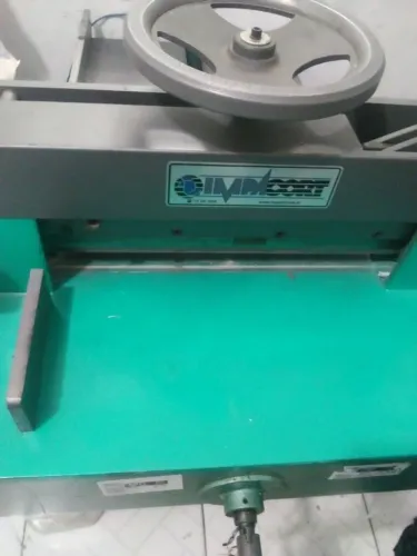 guilhotina profissional 51 cm perfeito estado grafica e papelarias