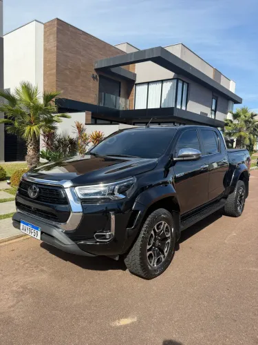 Toyota Hilux CD SRX Plus 4X4 2.8 TDI Die. Aut. 2025