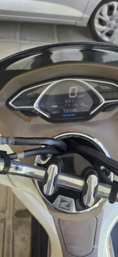 PCX DLX 2018
