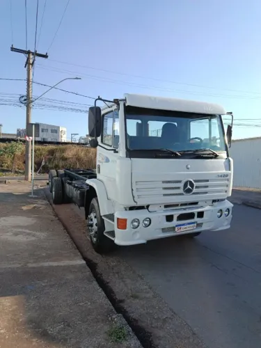 Vende-se 1420 truk