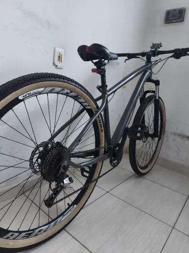 Bike aro 29 semi nova