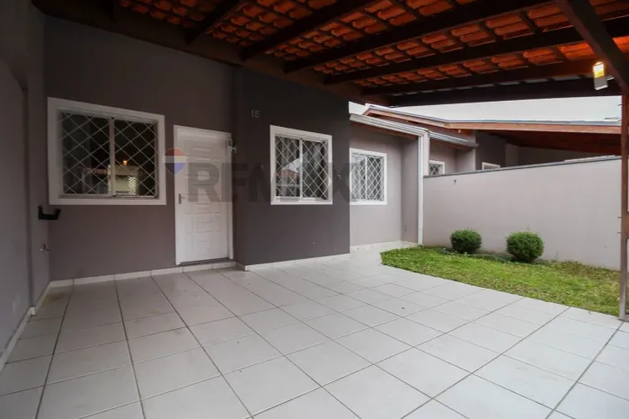 Casa Térrea 2 quartos em Condomínio no Uberaba