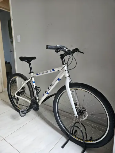 Bike toda de alumínio