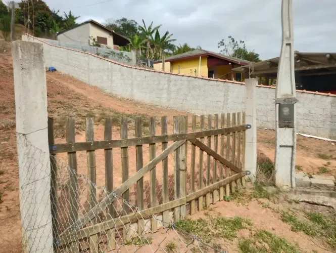Terreno à Venda em Taubaté Próximo à Rodovia Oswaldo Cruz e Ubatuba