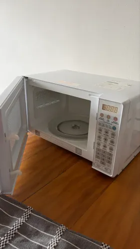 Microondas Electrolux 20L