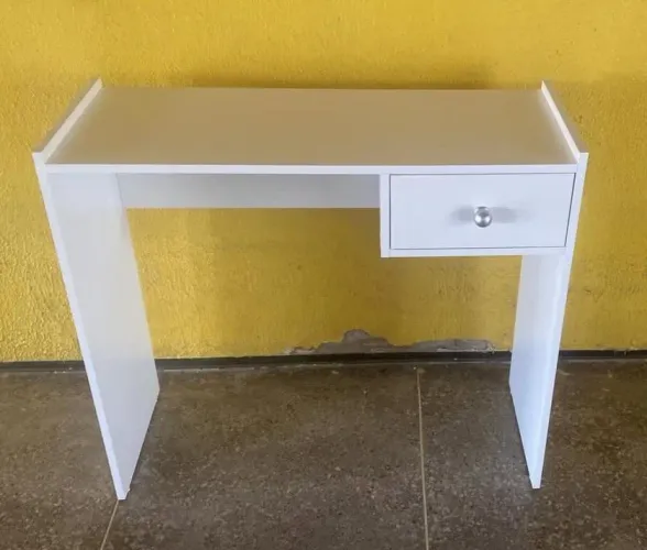 ESCRIVANINHA COM E SEM GAVETA / MESINHA