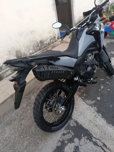 Moto Sahara 0km 2027