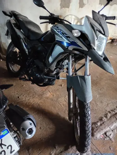 Vendo essa moto único dono 