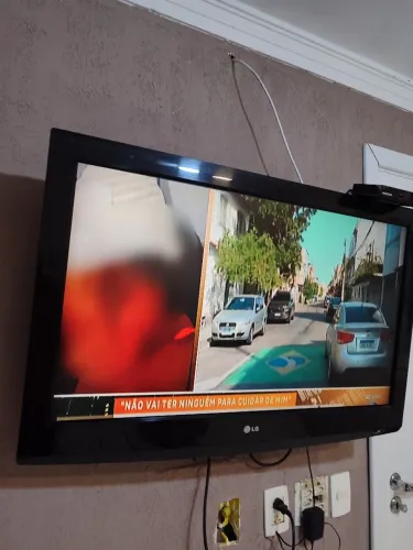 TV LG 37 polegadas analógica valor r$ 350 observo não está pegando os cabos HDMI só o RCA