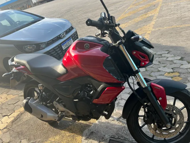 Vendo moto Fazer Fz15 ABS 2024