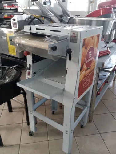 NZ. Modeladora de pão BRAESI