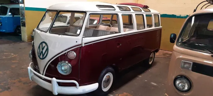 Volkswagen Kombi Standard/ Luxo/ Serie Prata 1976