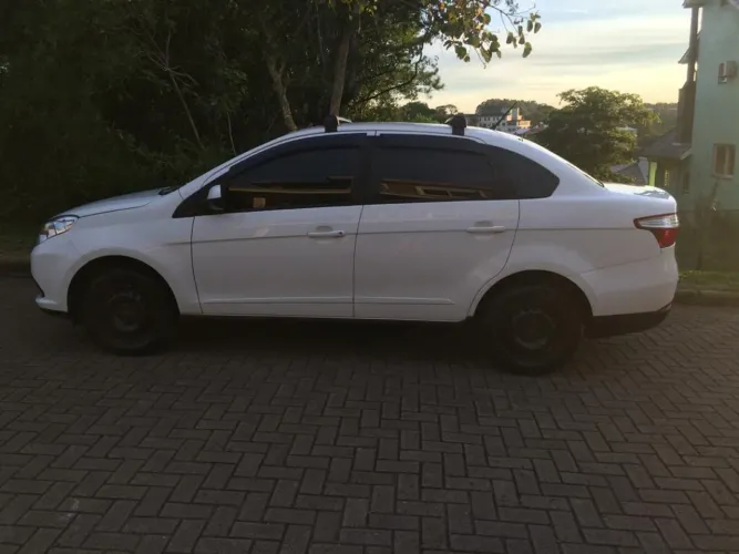 Fiat Grand Siena Attrac. 1.4 EVO F.flex 8V 2014