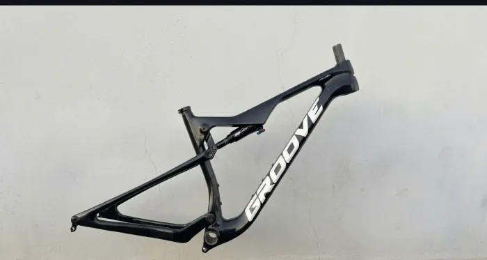 Vendo quadro Groove slap Carbon tamanho 17 com Shox Sid Ultimate