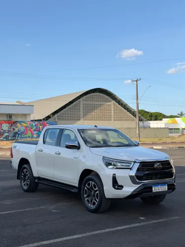 Toyota Hilux CD SRX 4X4 2.8 TDI 16V Diesel Aut. 2022