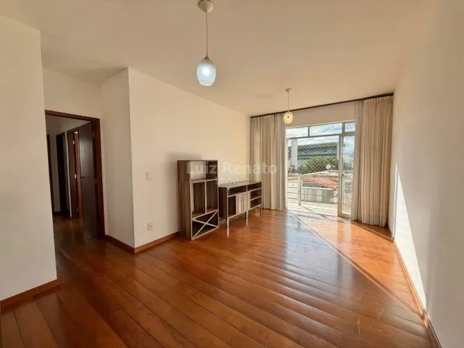 Apartamento à venda no bairro Santa Tereza