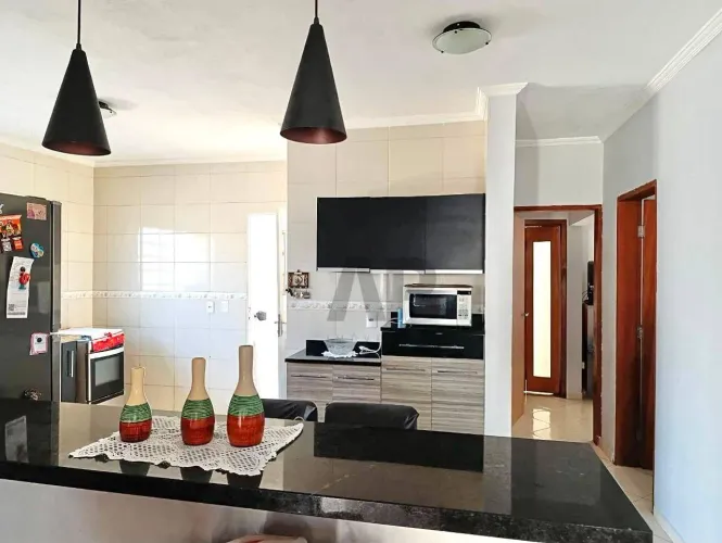 Casa térrea com 2 quartos sendo 1 suite, à venda no Jardim Estância Bom Viver , aceita fin