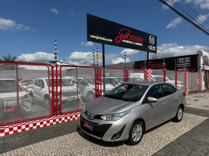 Toyota Yaris XL Sedan 1.5 Flex 16V 4P Aut. 2019