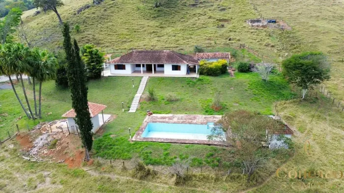 Sítio com 3 dormitórios à venda, 217954 m² por R$ 2.500.000,00 - Centro - Paraisópolis/MG