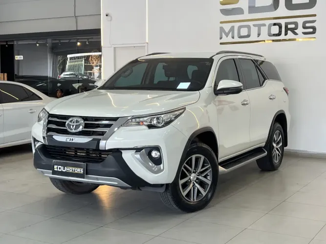 Toyota Hilux SW4 4X4 2.8 Diesel 2020