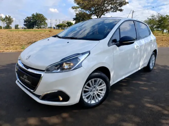 Peugeot 208 Allure 1.6 Flex 16V 5P Aut. 2017