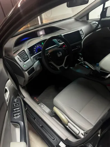 Honda Civic Sedan LXR 2.0 Flexone 16V Aut. 4P 2014