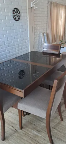 Mesa de jantar extensível 6 a 8 lugares + 4 cadeiras