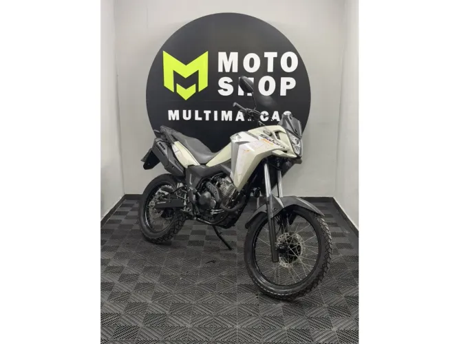 Honda Xre 300 sahara adventure 2024