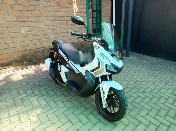 Honda ADV 150