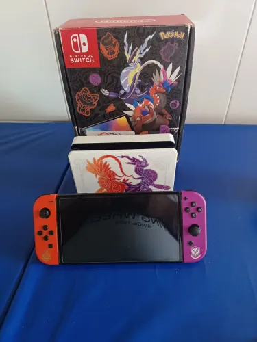 Nintendo Switch OLED Edição Pokémon Scarlet & Violet desbloqueado com micro SD de 512 GB