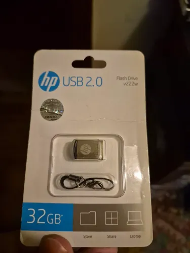 Pen drive USB 2.0 flash drive v222w 32 gb (lacrado de fâbrica)