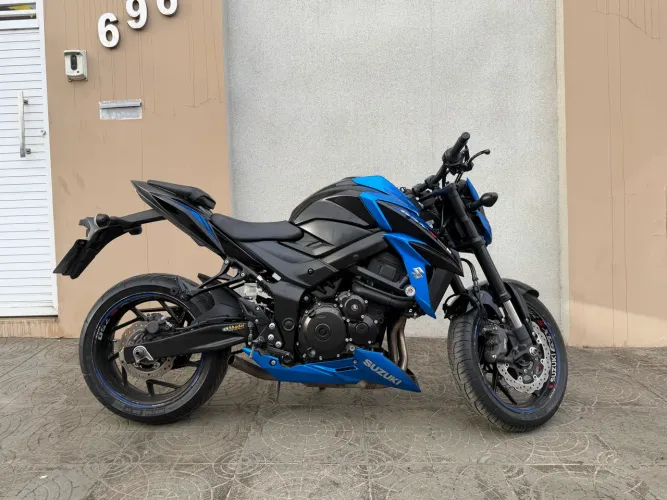 Suzuki gsxs